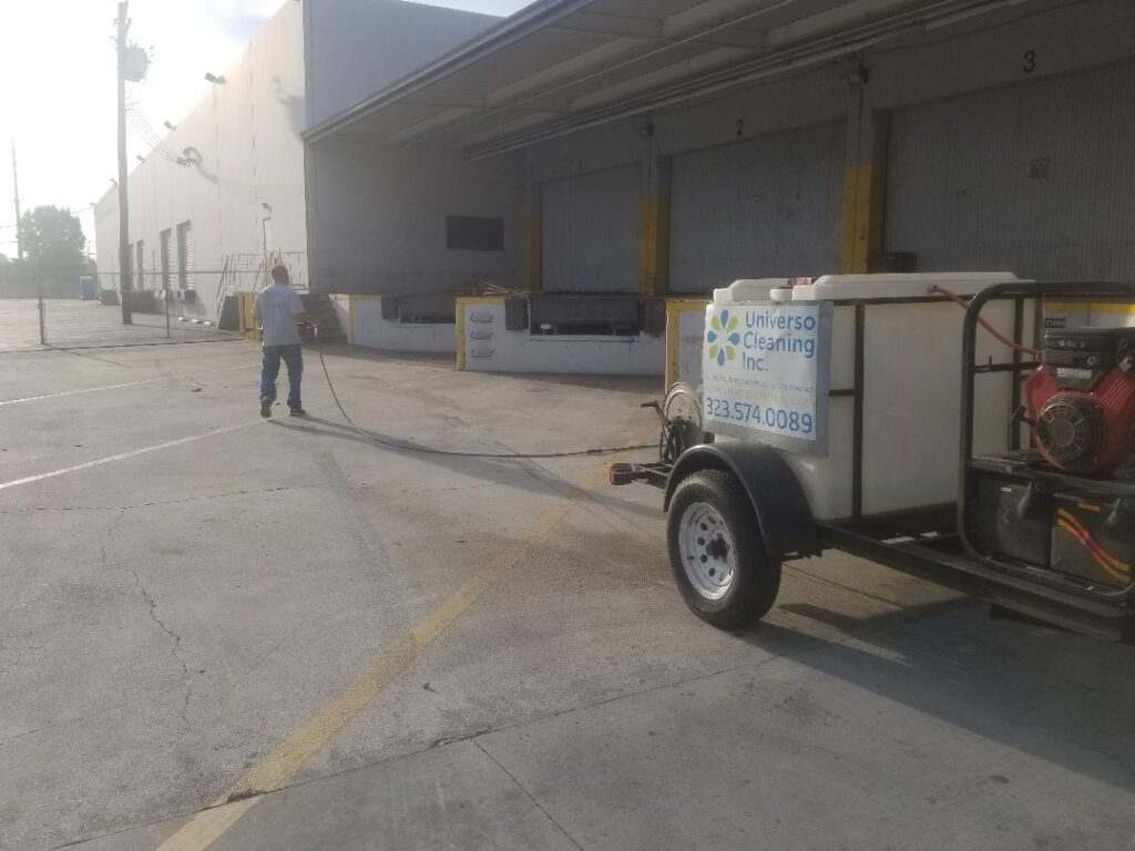Working on Plaza Washing